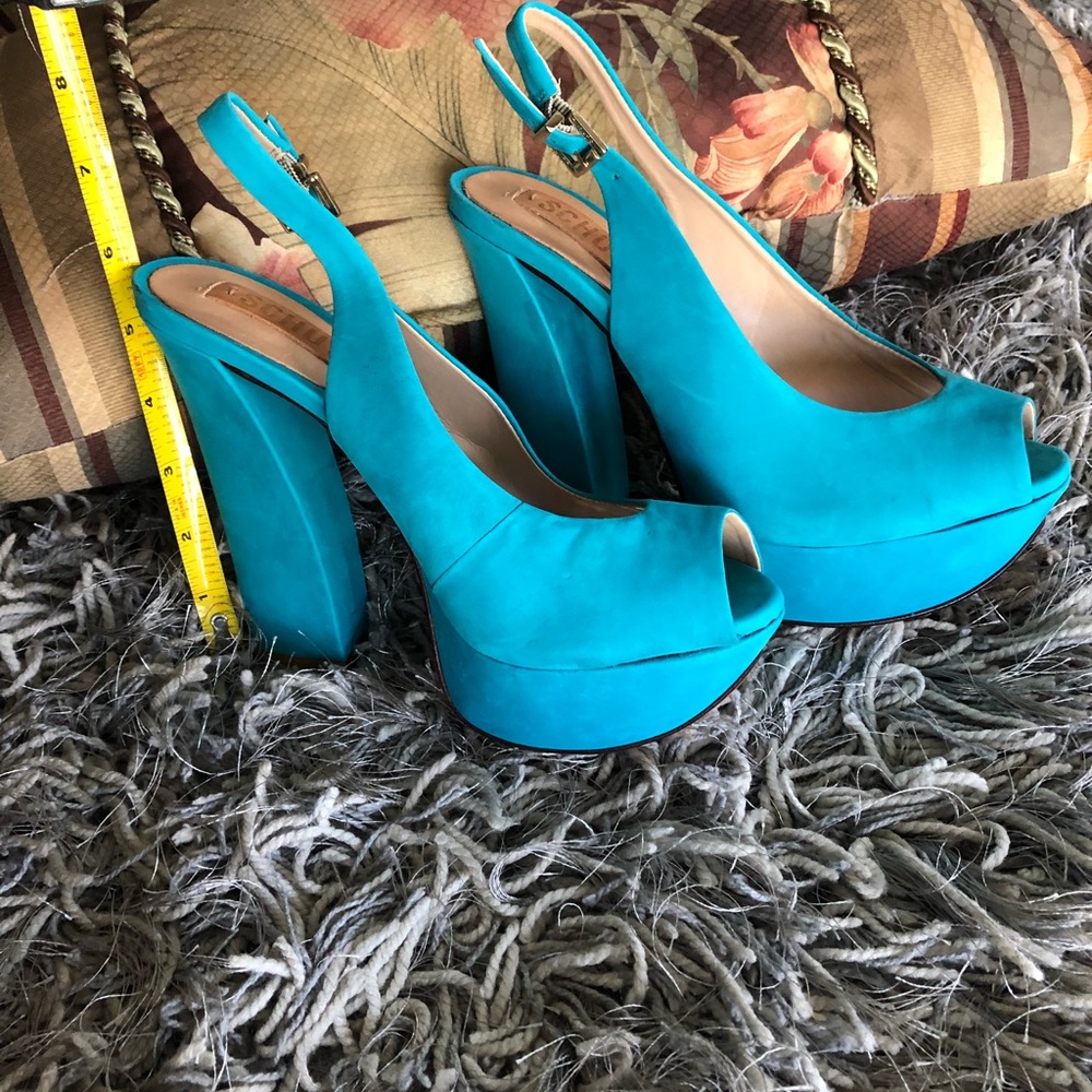 Schultz women,s blue pump soft leather♥️